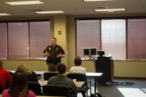 Clark County Sheriff Jamey Noel visits IUS
