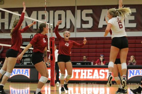 Grenadier Volleyball Drops First Match of Season