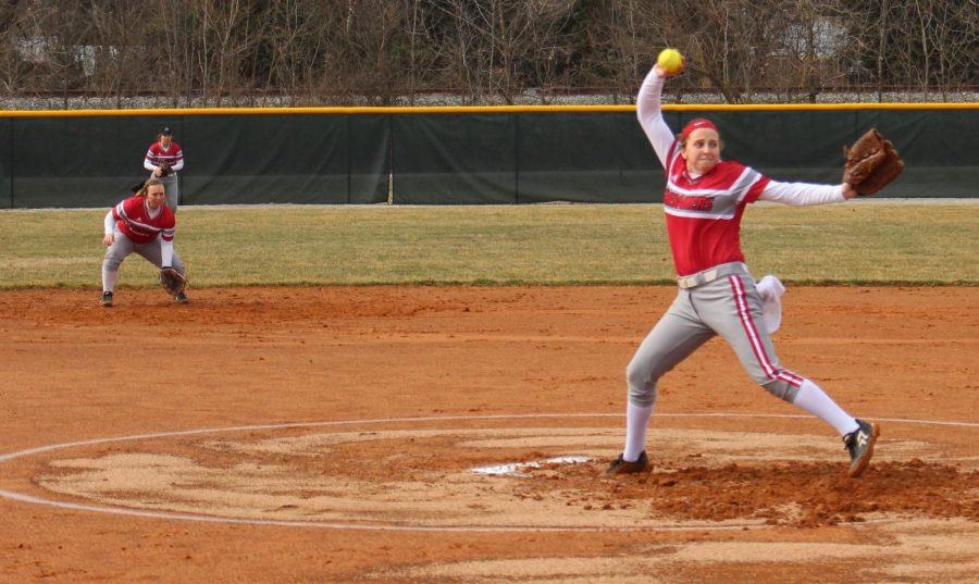 Senior+Emily+Weiss+fires+a+pitch+for+a+strike+in+game+1+of+the+Grenadiers%27+first+home+doubleheader.+Photo+by+Brandon+Miniard.%0A