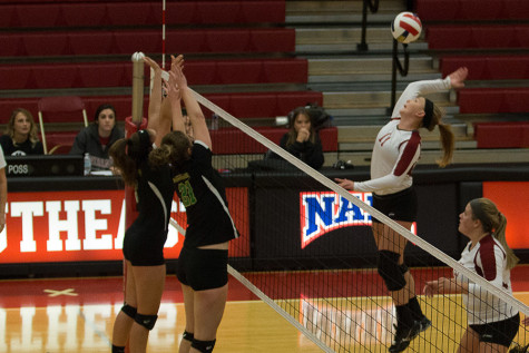 Grenadiers lose in four sets to Point Park