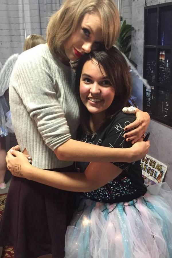 Esarey+with+Swift+backstage.+Esarey+said+she+was+dancing+to+Swift%27s+song+%22Wildest+Dreams%22+when+Swift%27s+mother+approached+her+and+asked+if+she+had+ever+met+Taylor.+Photo+courtesy+of+Rachel+Esarey.