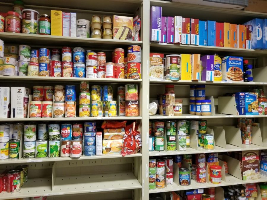 Inside+the+IUS+food+pantry.