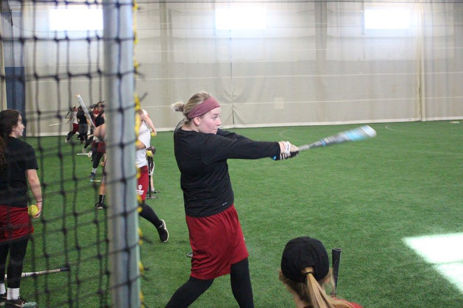 Sydney+Seger+hits+off+a+tee+during+batting+practice+at+the+Silver+Street+Park+indoor+facility+in+New+Albany.